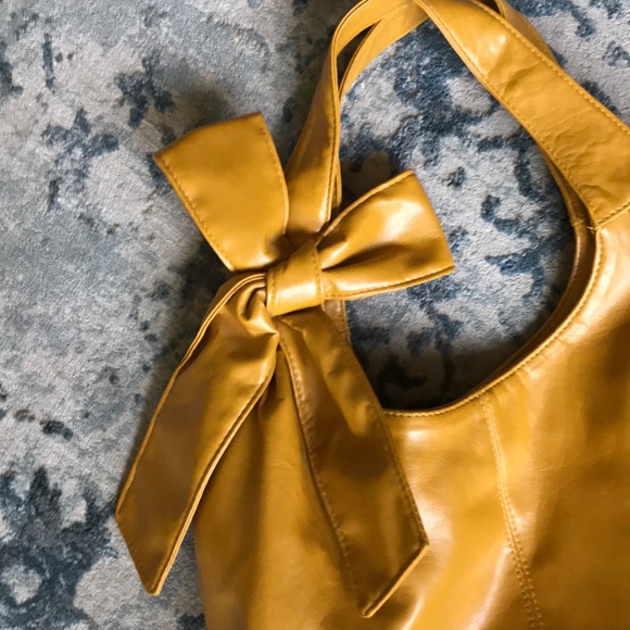 Mustard Yellow Bow purse - Picture 2 of 8